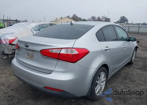 2014 Kia Forte Lx z USA, uszkodzony, nr VIN KNAFX4A65E5163721